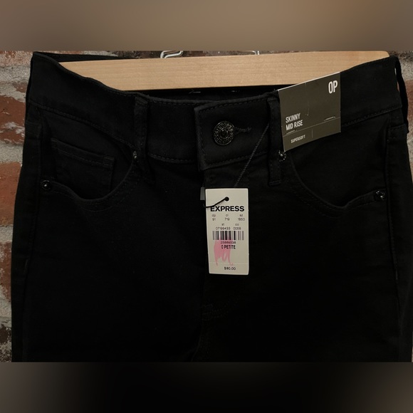 Express MID RISE BLACK SUPERSOFT SKINNY JEANS Size 0P - Picture 2 of 3
